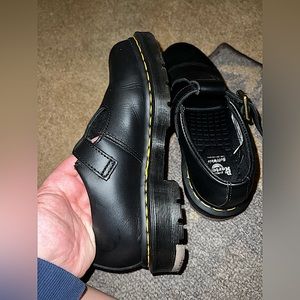 POLLEY WOMEN'S SLIP RESISTANT MARY JANE SHOES